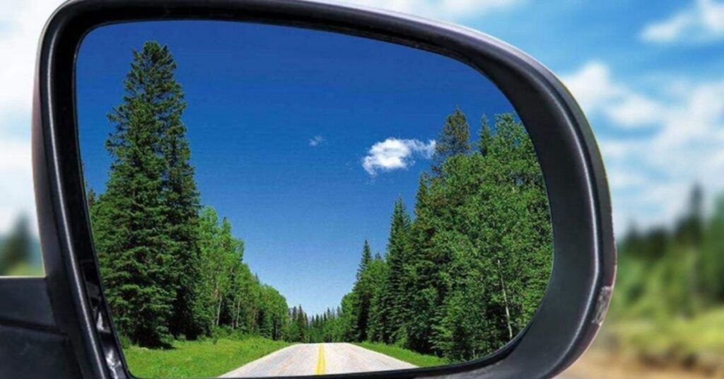 Adjust Your Car Mirrors for Safety
